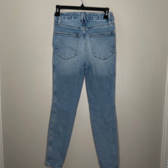 Good American Good Curve Skinny Crop Denim Jeans 00 / 24 Light Wash - Picture 5 of 7